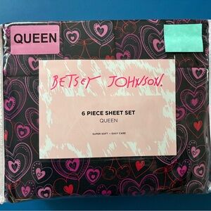 Betsey Johnson Cherry Graffiti Hearts 6PC Queen Sheet Set